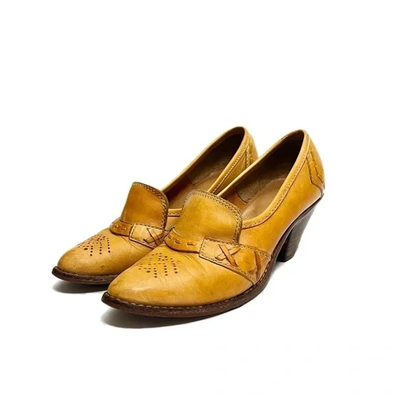 Vintage 1970s tan leather embellished slip on boho heels - Picture 6 of 8